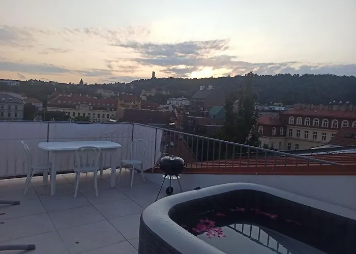 Royal Skyline Penthouse Praga