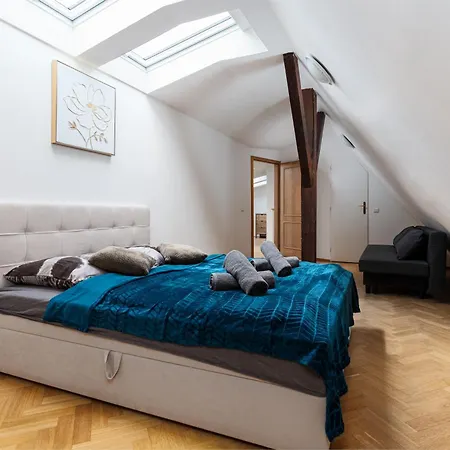 Apartamento Royal Skyline Penthouse *