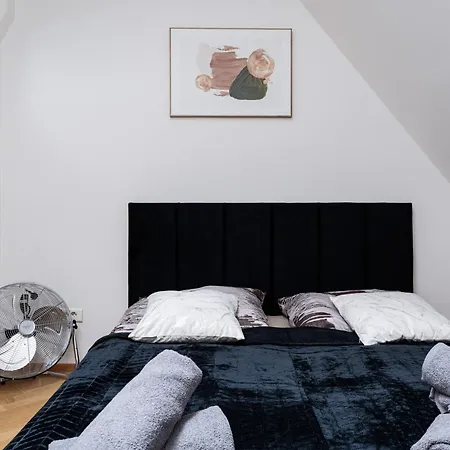 Royal Skyline Penthouse Apartament Praga
